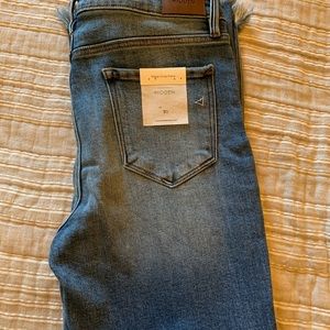 Hidden Happi Crop Flare Jean, NWT